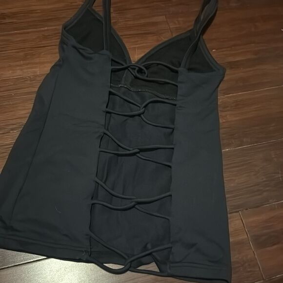 Black Workout Tank - One Size - LIKE NEW - Black Simple Strappy Back Top - Picture 2 of 4